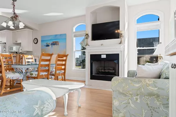 Holden Beach, NC 28462,109 Salisbury ST