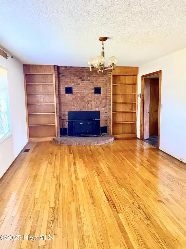 Hampstead, NC 28443,20808 Us Highway 17