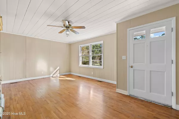 Supply, NC 28462,962 Taft RD SW