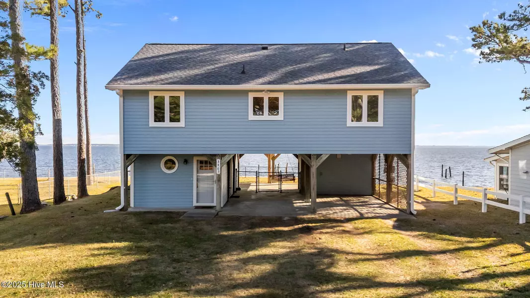 3465 Janiero RD, Arapahoe, NC 28510