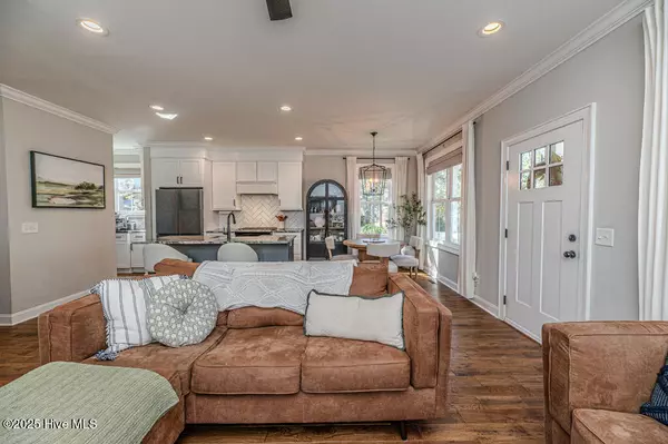 Southern Pines, NC 28387,705 N Leak ST