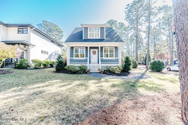 Southern Pines, NC 28387,705 N Leak ST