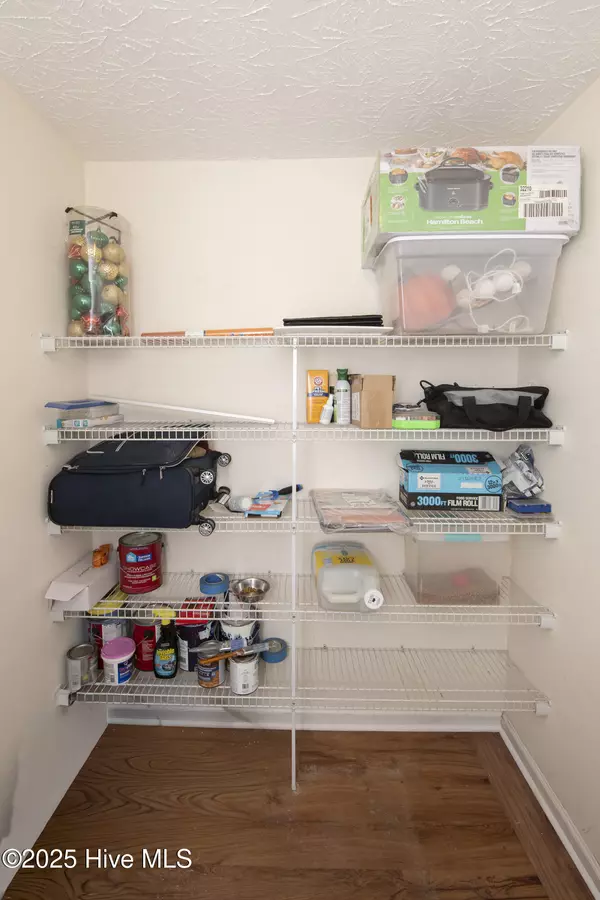 Holly Ridge, NC 28445,236 Red Carnation DR