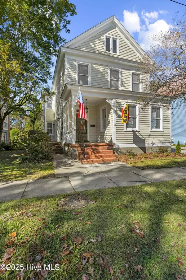 New Bern, NC 28560,511 Middle ST