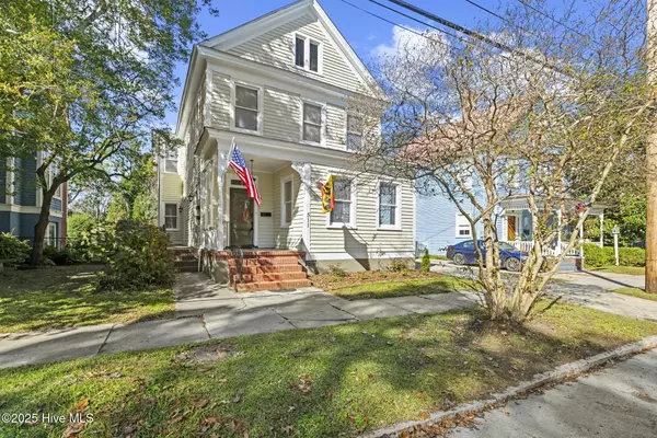 New Bern, NC 28560,511 Middle ST