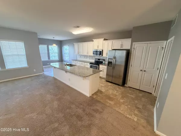 New Bern, NC 28560,319 Louisia Mae WAY