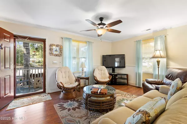 Oak Island, NC 28465,166 NW 7th ST