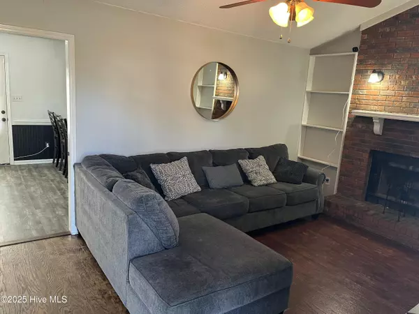 Richlands, NC 28574,174 Core RD