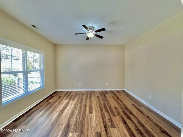 Aberdeen, NC 28315,712 Sun RD