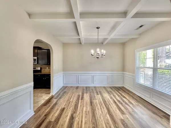 Aberdeen, NC 28315,712 Sun RD