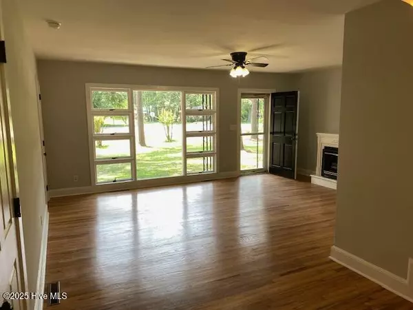 Greenville, NC 27858,1507 Greenville BLVD SE