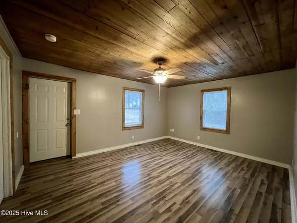 Vass, NC 28394,225 Oakwood DR