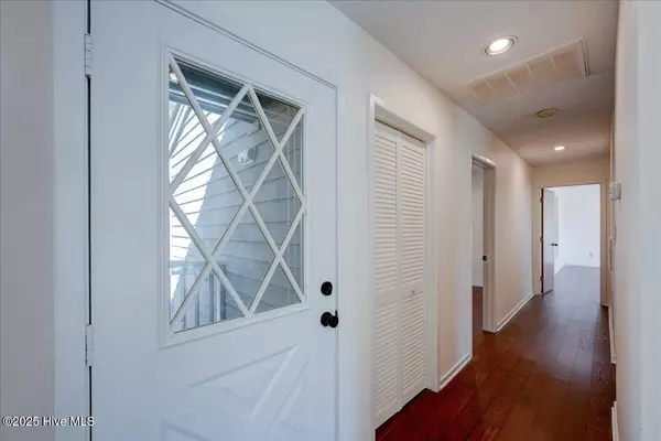 New Bern, NC 28560,7503 Windward DR