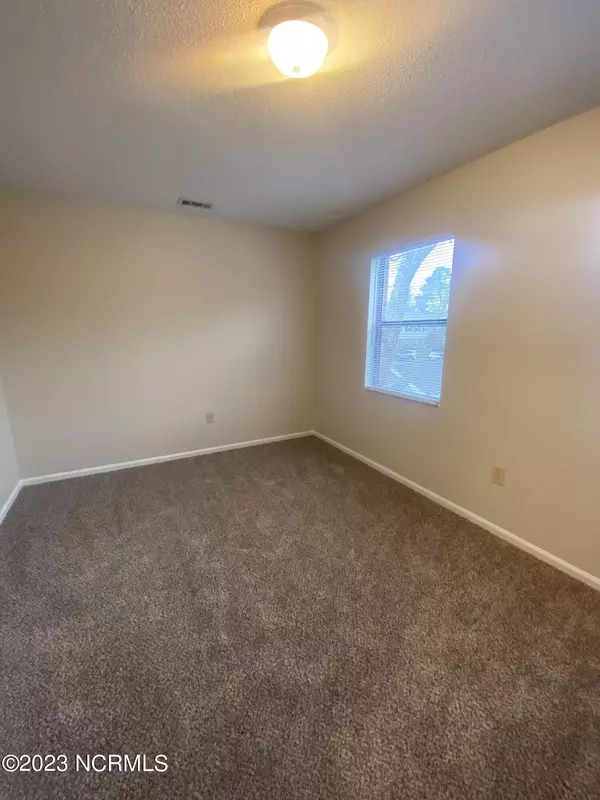 Jacksonville, NC 28540,124 Cordell DR