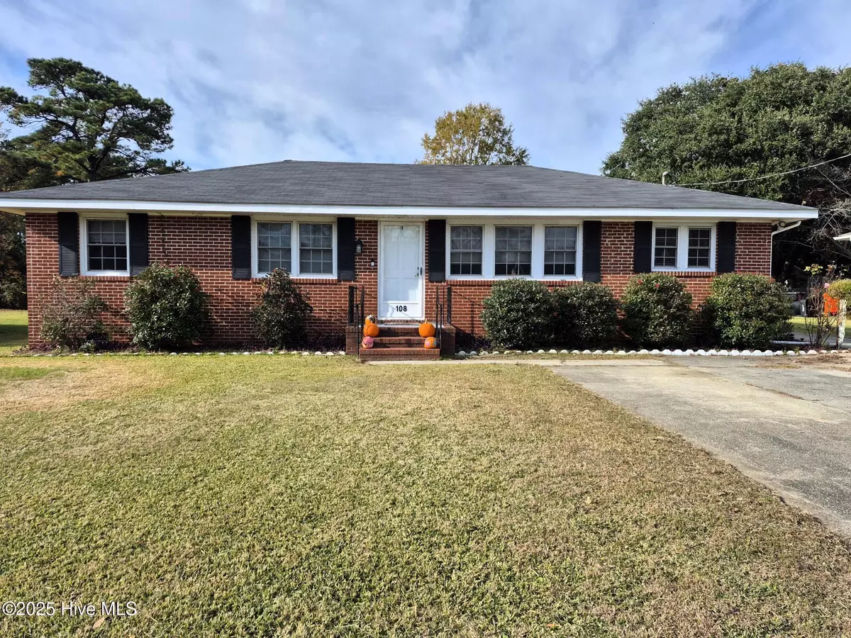 Elizabeth City, NC 27909,108 Rosedale DR