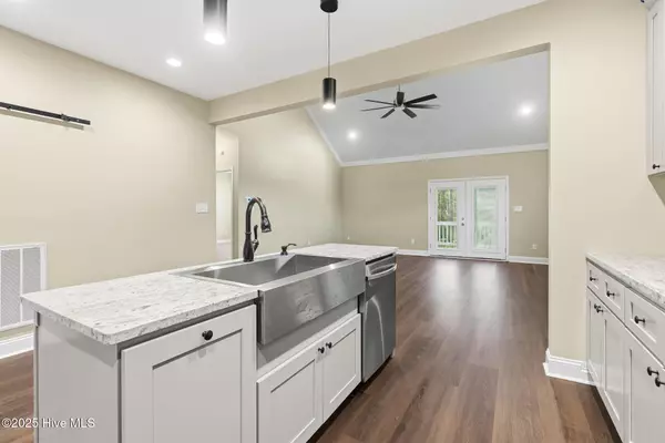 Rockingham, NC 28379,265 Ledbetter RD