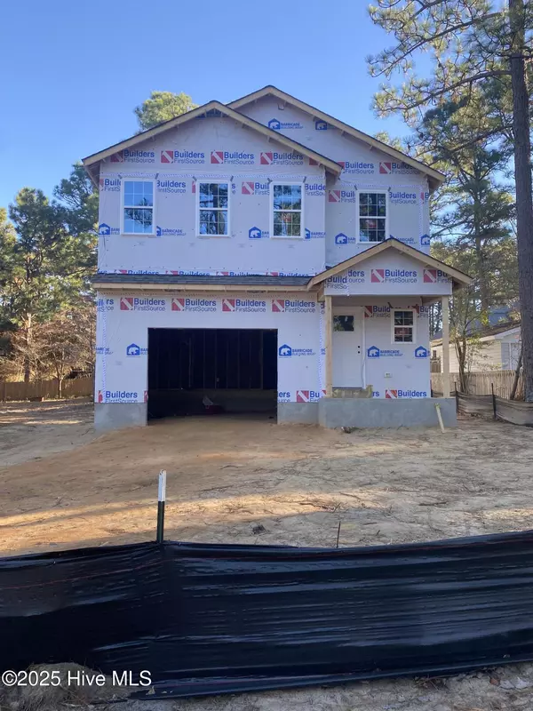 435 W New Jersey AVE, Southern Pines, NC 28387