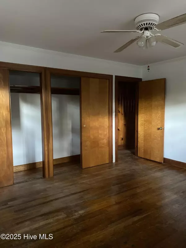 Southern Pines, NC 28387,425 W New Jersey AVE