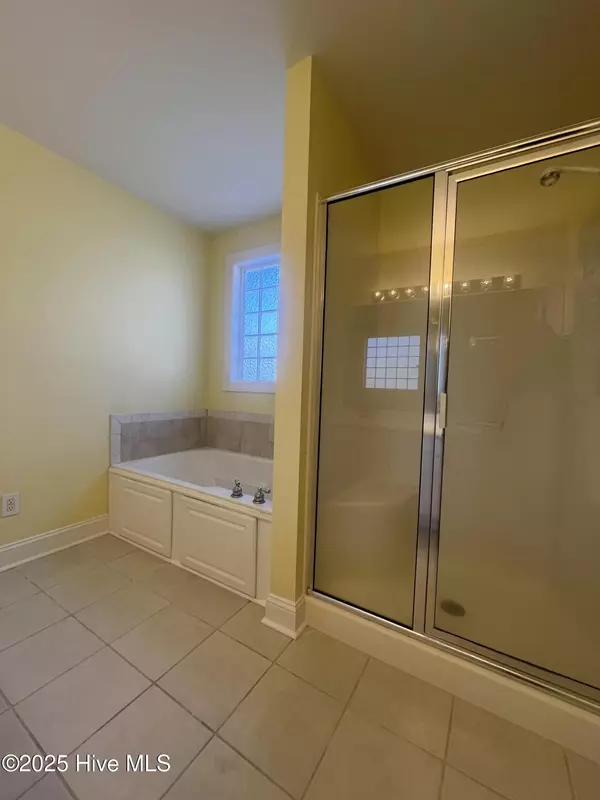 Beaufort, NC 28516,902 Eastman Creek DR