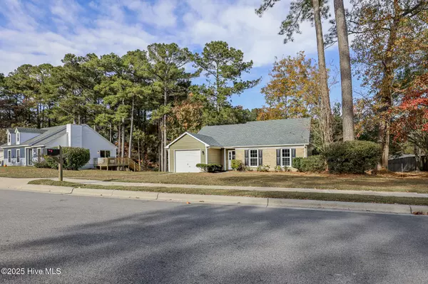 Jacksonville, NC 28546,544 Shadowridge RD