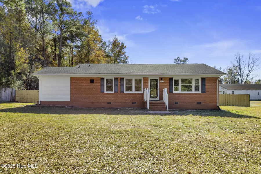 2383 Burgaw HWY, Jacksonville, NC 28540