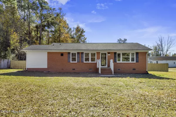 2383 Burgaw HWY, Jacksonville, NC 28540