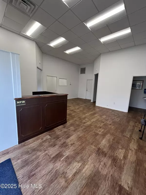 Beaufort, NC 28516,2142 Live Oak ST #A & B