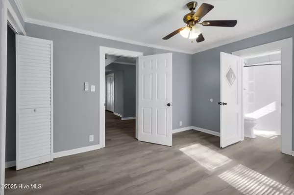 New Bern, NC 28560,522 Crawford ST