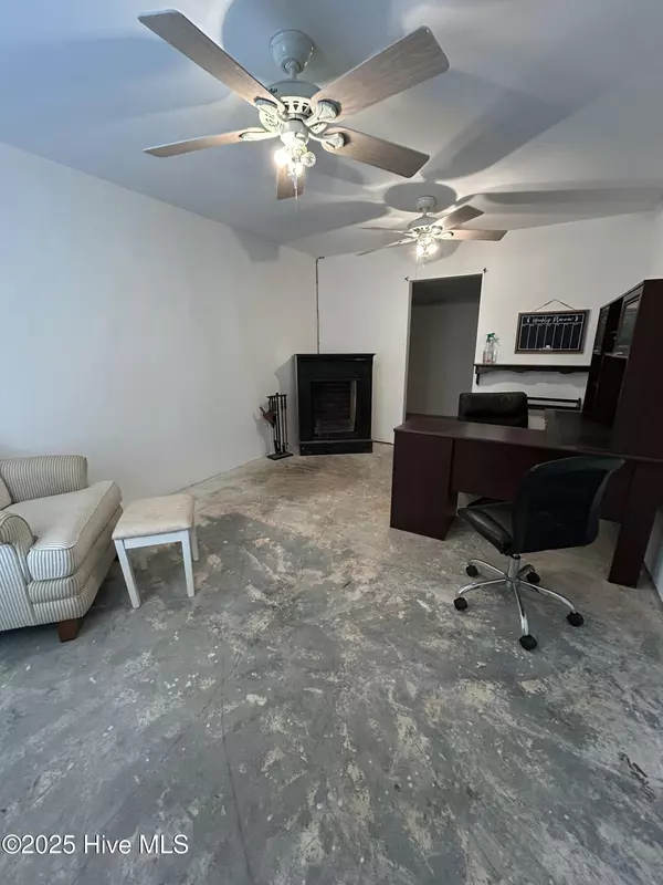 Morehead City, NC 28557,5058 Highway 70 W #W2