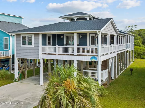 1914 E Dolphin DR, Oak Island, NC 28465