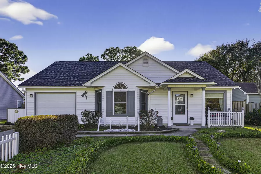 1220 Lacewood CT, Wilmington, NC 28409