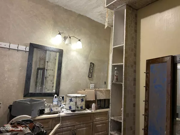 Goldsboro, NC 27530,211 E Elm ST