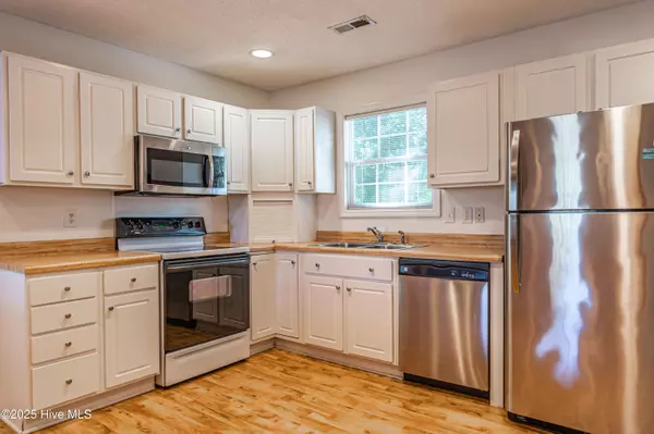 Aberdeen, NC 28315,133 /135 S Pine ST