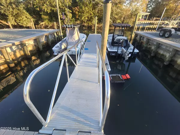 Hampstead, NC 28443,113 Mallard DR