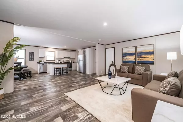 Rose Hill, NC 28458,533 Pope RD