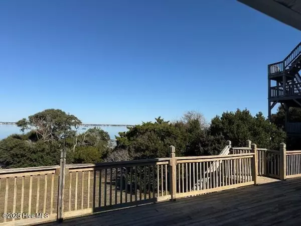 Emerald Isle, NC 28594,3602 Emerald DR