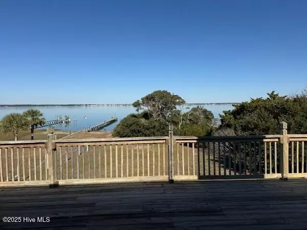 Emerald Isle, NC 28594,3602 Emerald DR