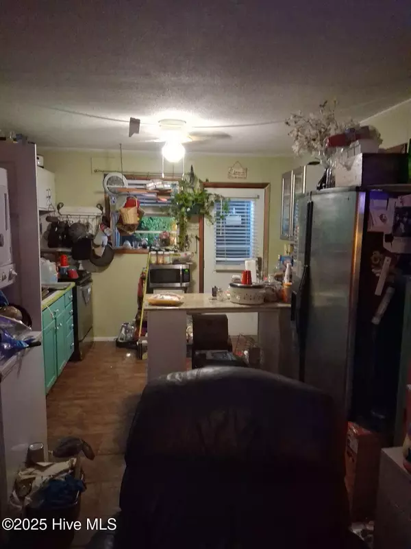 Oak Island, NC 28465,235 NE 63rd ST