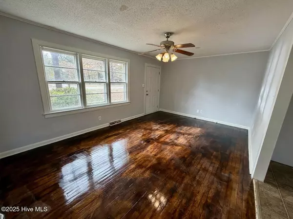 Goldsboro, NC 27534,307 W New Hope RD