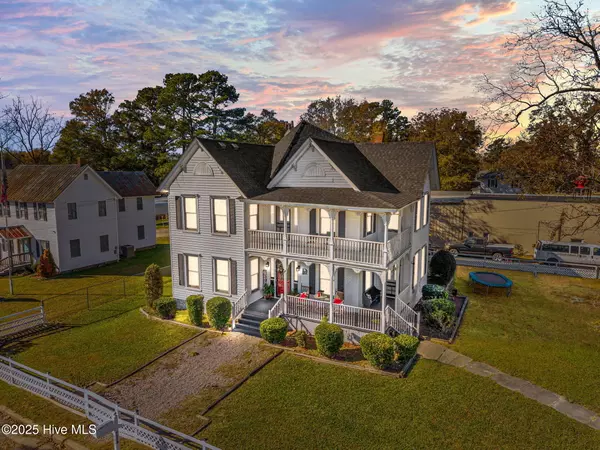 100 S 6th ST, Creswell, NC 27928