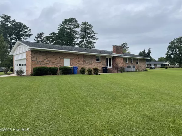 Jacksonville, NC 28540,200 Deborah PL