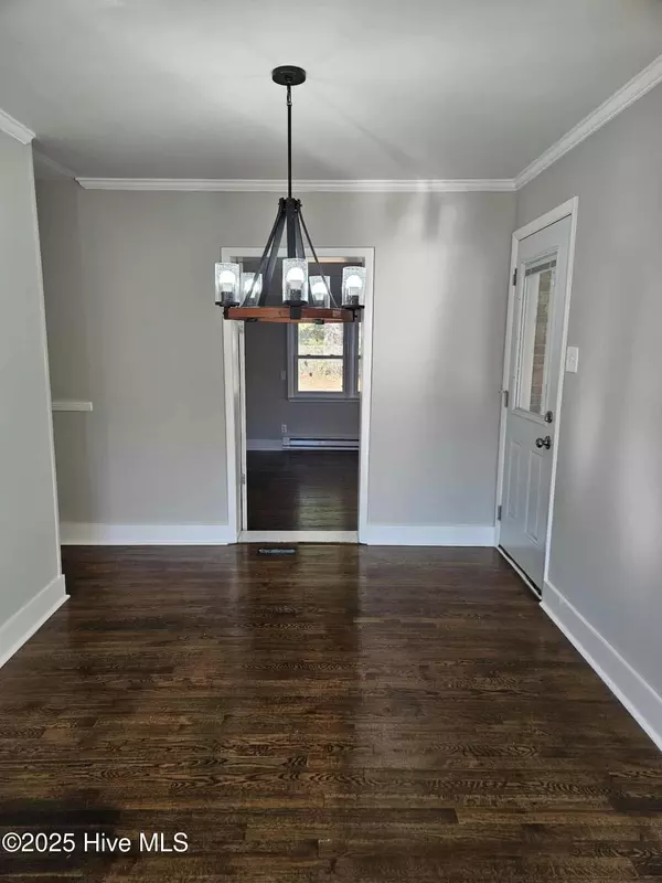 Jacksonville, NC 28540,706 Doris AVE