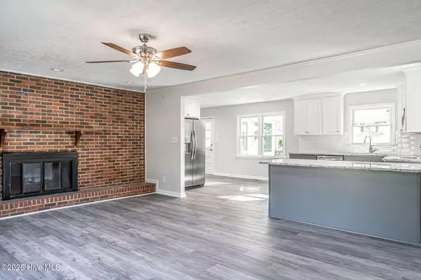 Whispering Pines, NC 28327,255 Foxcroft RD