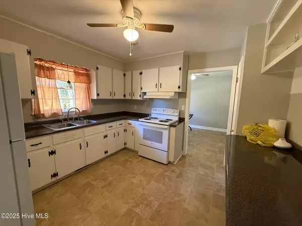 Midway Park, NC 28544,1155 Lake Cole RD