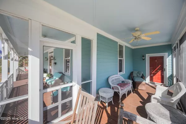 Washington, NC 27889,612 E Main ST