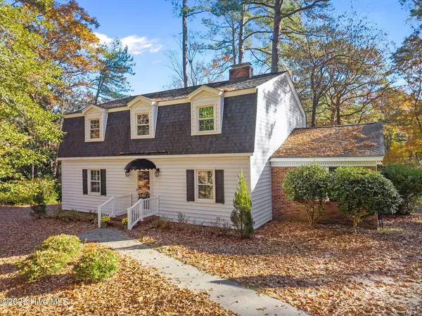 223 Churchill DR, Greenville, NC 27858