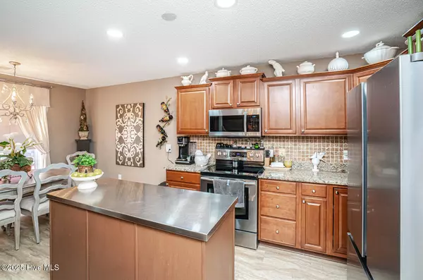 Southport, NC 28461,4952 Montserrat DR