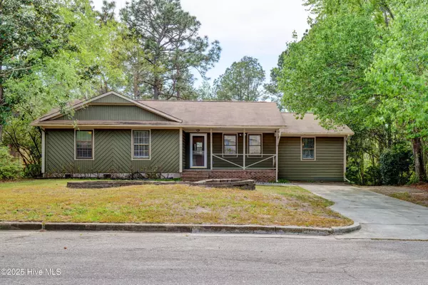 5114 Hunters TRL, Wilmington, NC 28405