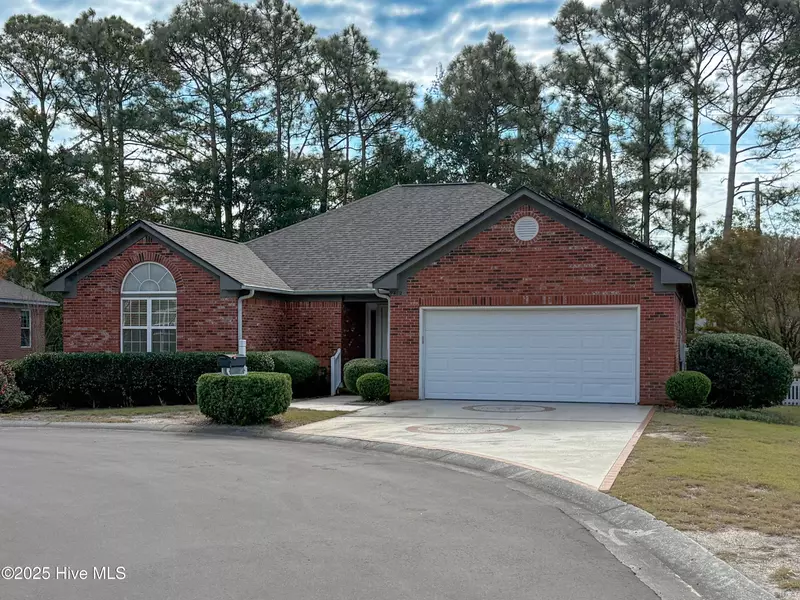 9402 Short Putt CT, Wilmington, NC 28412