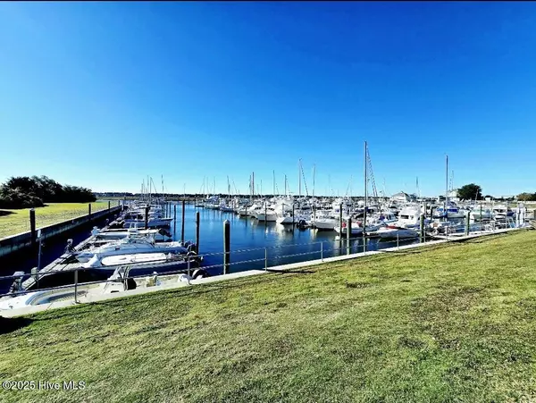 Southport, NC 28461,5007 Nester DR